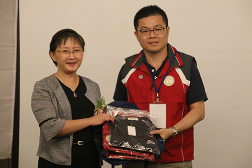 1081104-02.jpg 1081104-02.jpg