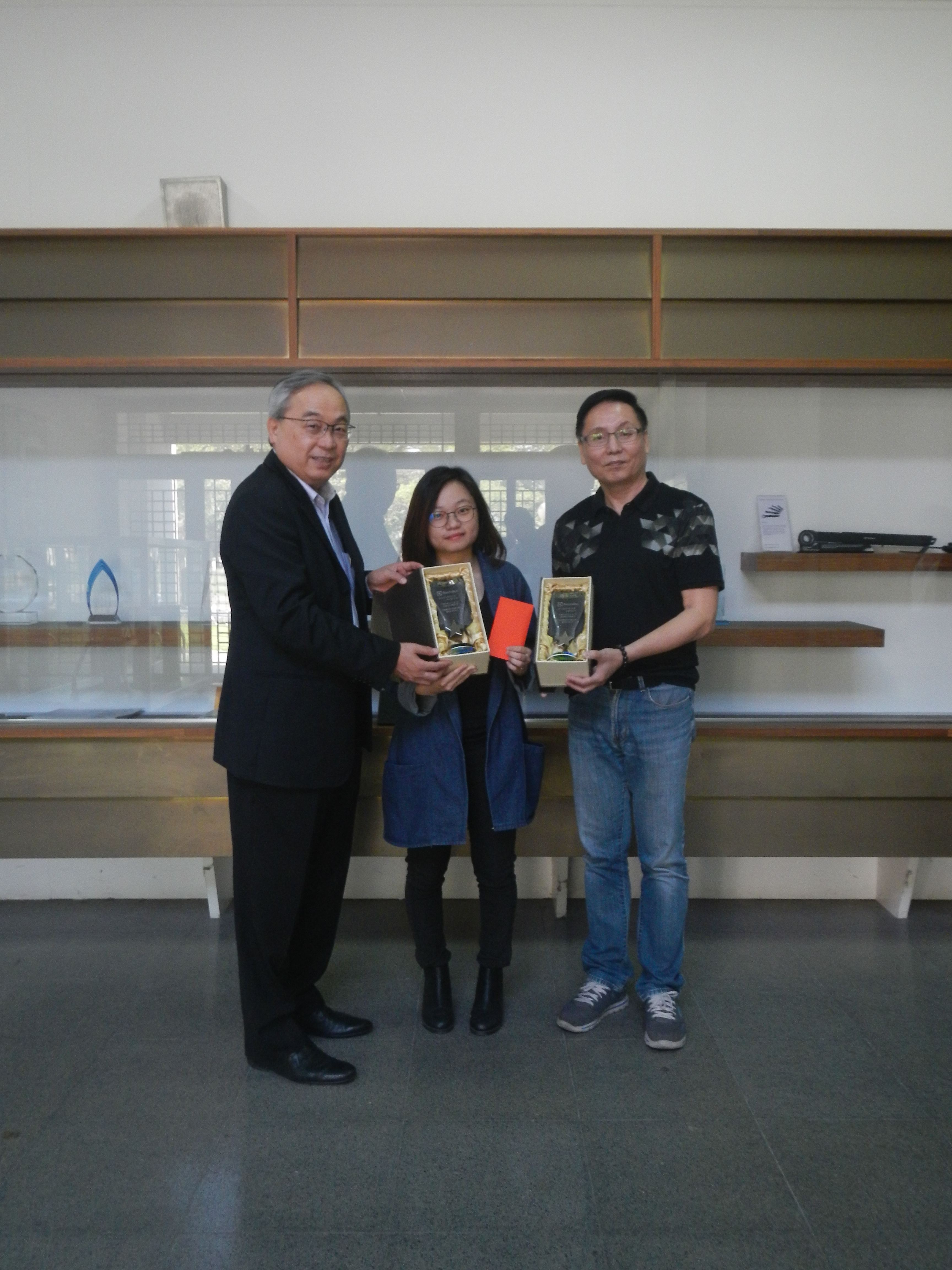 yuntech2015120803 yuntech2015120803